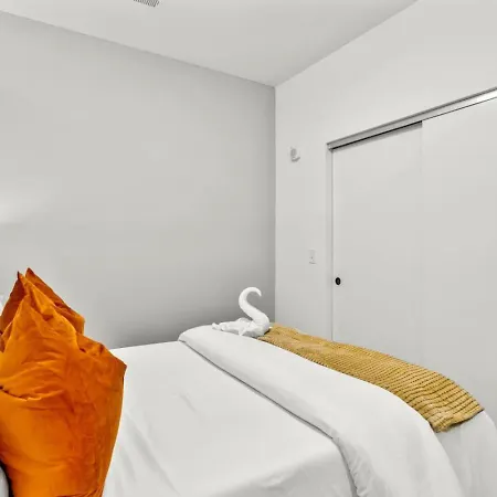 Otr 1 Bed Suite Free Parking Gym Pool Clubroom